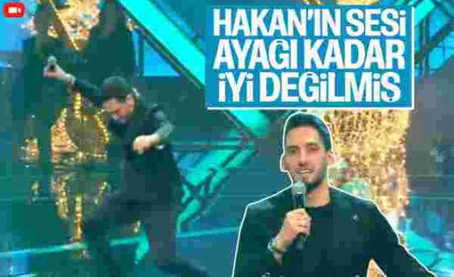 Hakan Çalhanoğlu O Ses Türkiye'de şarkı söyledi