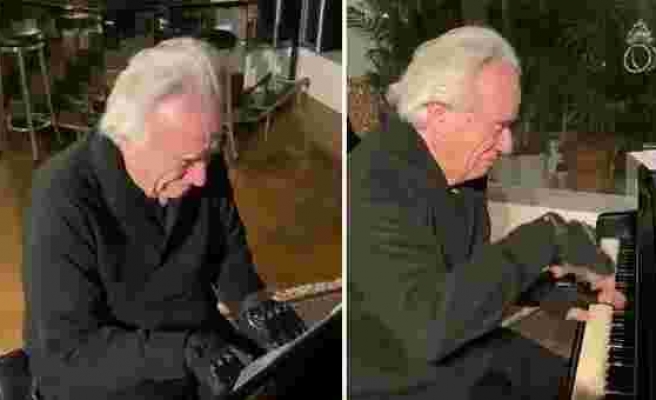 Hastalığı Nedeniyle 20 Yıldır Mesleğini İcra Edemeyen Piyanist, Özel Eldivenle Gözyaşları İçinde Piyano Çaldı