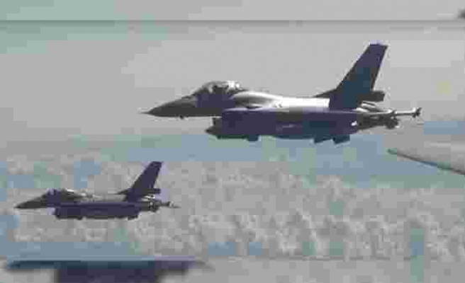 Havada tehlikeli yakınlaşma! F-18 ve F-16'lar, Tu-160'ı çembere aldı