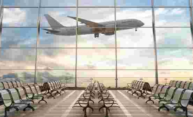 Havalimanlarında yolcu sayısı ilk 4 ayda yüzde 32,4 arttı