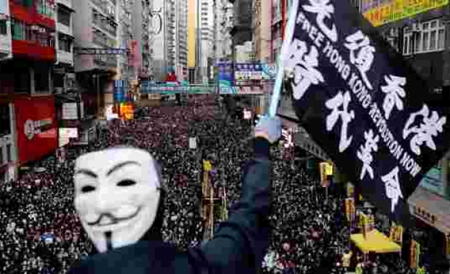 Hong Kong'da Yüz Binler Yine Sokaklarda: 'Daha Fazla Demokrasi, Daha Fazla Özgürlük'