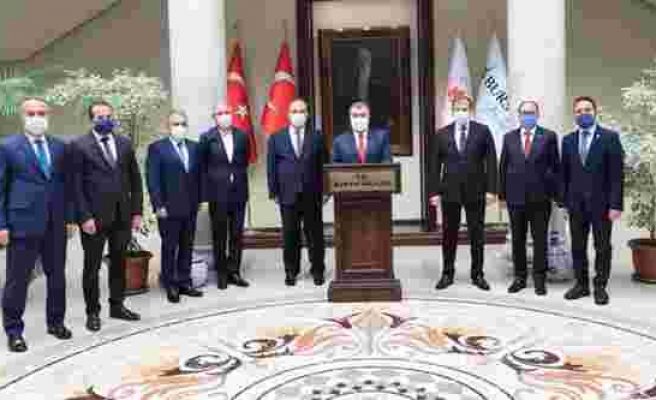 İki Ayrı Uygulama: İstanbul'da İmamoğlu'nun Çağrılmadığı Pandemi Toplantısına, Bursa'da AKP'li Başkan Katıldı