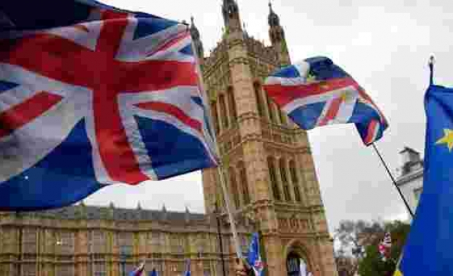 İngiliz hükümetine uyarı: Yabancı öğrenci gelmezse üniversiteler batar