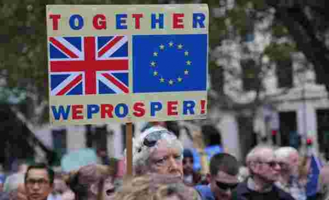 İngiltere Parlamentosu 37 Yıl Sonra Cumartesi Toplandı: Brexit Bir Kez Daha Ertelendi