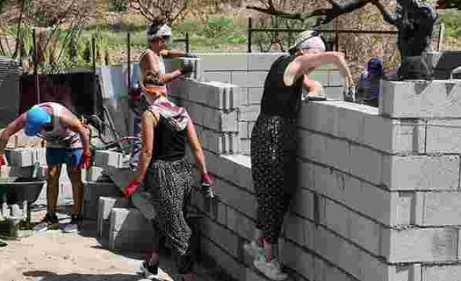 İyi İnsanlar İyi ki Var! Manavgat'ta Yangında Kül Olan Evleri Gönüllüler İnşa Ediyor