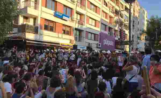 Kadınlardan Türkiye'nin Dört Bir Yanında İstanbul Sözleşmesi'ne Destek Eylemi