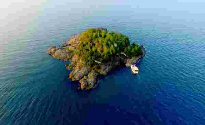 Karadeniz'in yaşanılabilir tek adası ziyaretçilerini ağırlamaya yeniden başladı