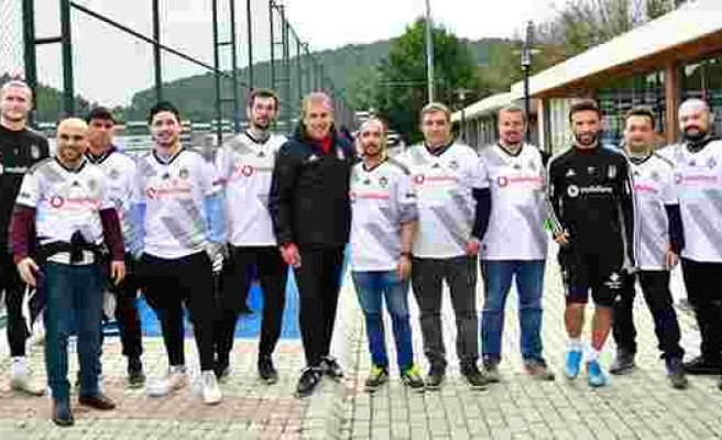 Karakartallılar Beşiktaş’ı antrenmanda ziyaret etti