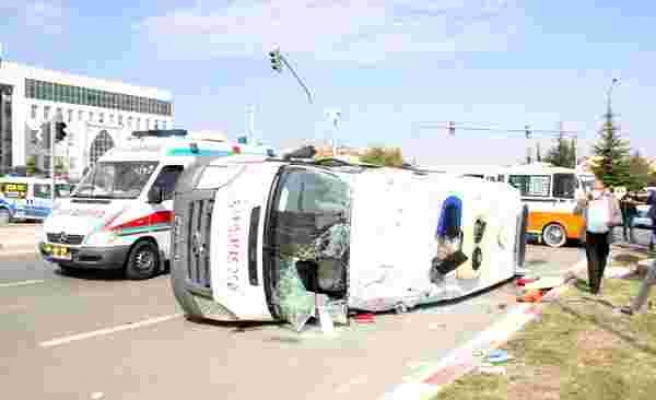 Karaman'daki ambulans kazasında yaralılardan 1'i hayatını kaybetti