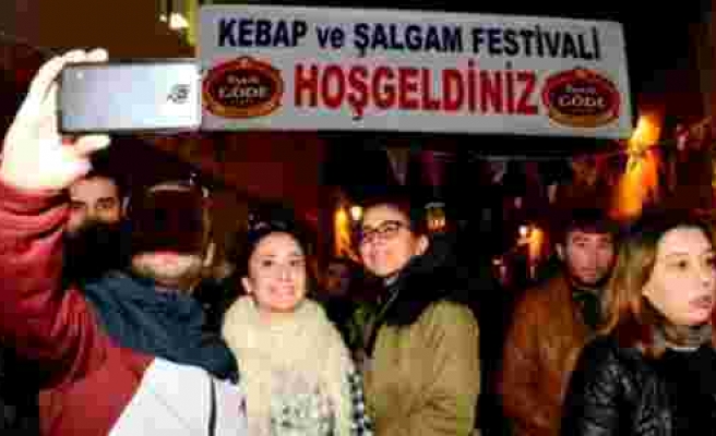 Kebap ve Şalgam Festivali TBMM Gündeminde: 'İnsanlar Rakı Demeye Korkuyorsa, Bu Yaşam Biçimine Müdahaledir'