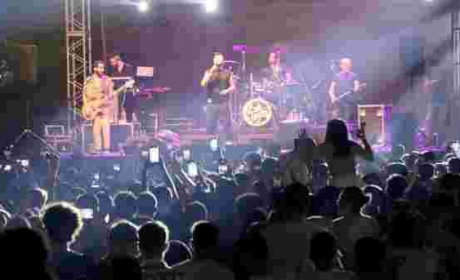 Konserlerinin iptali istenen Zakkum'u Şanlıurfa’da 25 bin kişi izledi