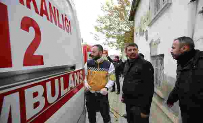 Konya'da Kerpiç Bina Çöktü: Biri Çocuk, Üç Kişi Hayatını Kaybetti