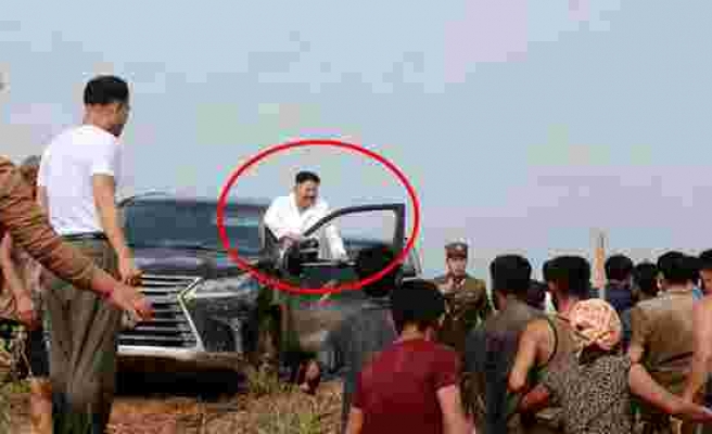 Kuzey Kore Lideri Kim'i çamurlu arazi aracıyla karşılarında gören köylüler ne yapacaklarını bilemedi