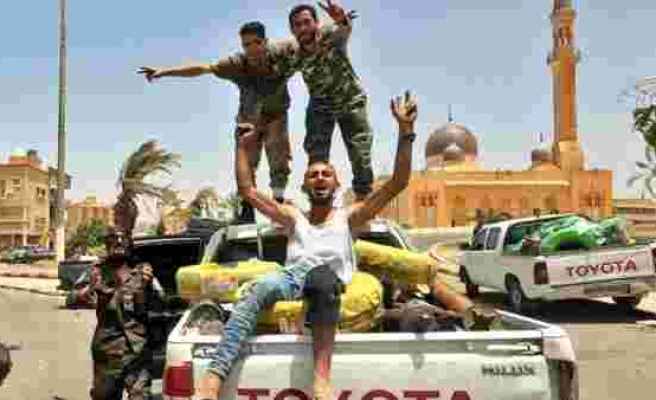 Libya'da Sirte kenti Hafter'in elinden alındı