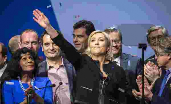 Marine Le Pen 'Bir İdeoloji ile Savaşıyoruz' Dedi ve Ekledi: 'Türban Yasaklansın'
