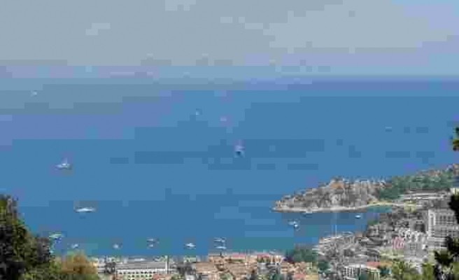 Marmaris Turunç'ta Deniz Yoluyla Tahliyeye Başlanıyor: İki Çıkarma Gemisi Görevlendirildi