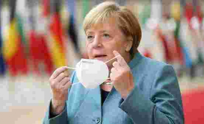 Merkel, Birçok Ülkenin Kullanımını Durdurduğu AstraZeneca Aşısı Oldu