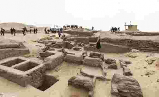 Mısır'da 3 bin 500 yıllık firavun mezarı keşfedildi