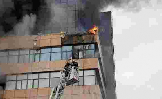 Moskova’da bulunan iş merkezindeki yangın söndürüldü