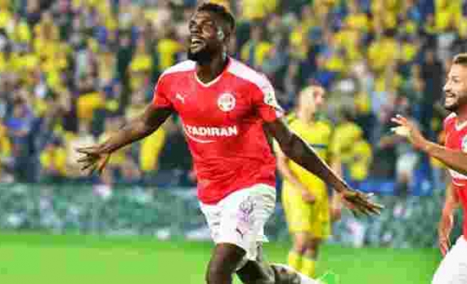 Onazi Trabzonspor'un transferini duyurdu