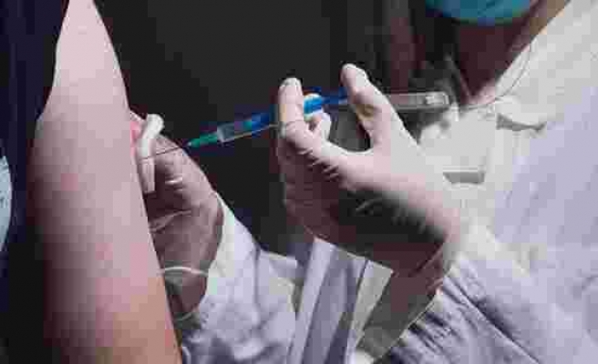 Oxford'dan ilginç deney: Koronavirüsü atlatan kişileri yeniden enfekte edecekler