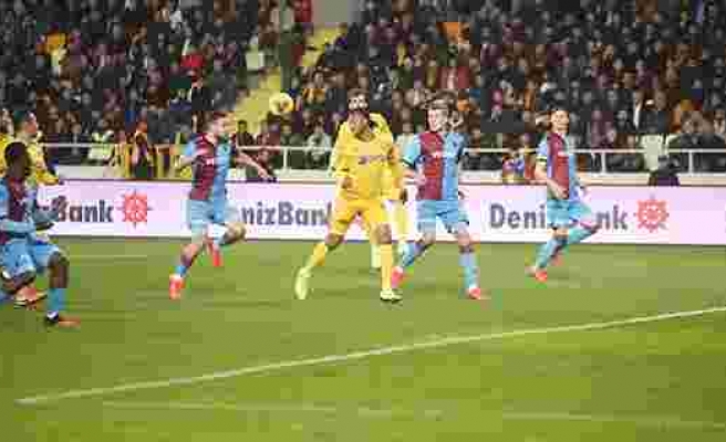 ÖZET İZLE: Yeni Malatya 1-3 Trabzonspor Maç Özeti ve Golleri İzle | Yeni Malatya TS Kaç Kaç Bitti?