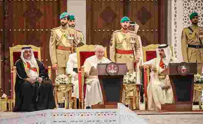 Papa'dan, Bahreyn'de, 'silahlar sussun' çağrısı