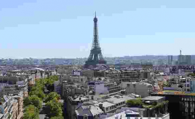 Paris'te enerji tasarrufu önlemleri: Mesai bitiminde ışıklar söndürülecek