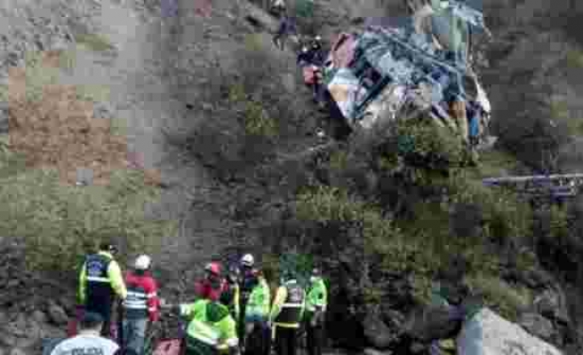 Peru'da otobüs uçuruma düştü: 29 ölü, 22 yaralı