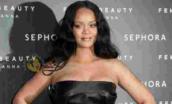 Rihanna markasını büyütüyor