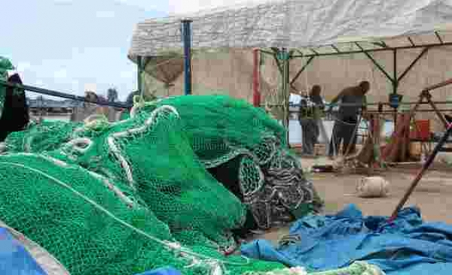 Rizeli balıkçılar av yasaklarının kalkacağı günü bekliyor