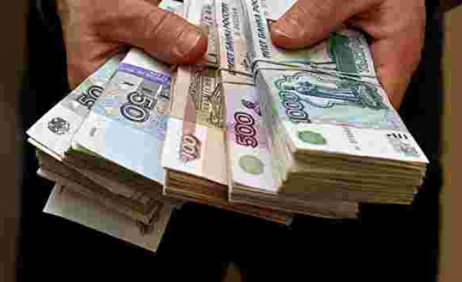 Rusya'da nisan ayında tüketici kredileri arttı