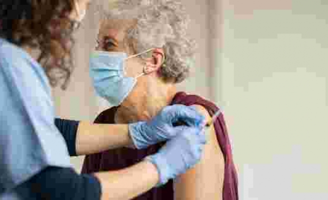 Sağlık skandalı: 65 yaşın üzerindekilere yanlış aşı yapmışlar
