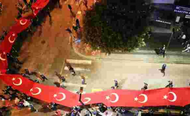 Samsun'da 1919 metrelik Türk bayrağı açıldı