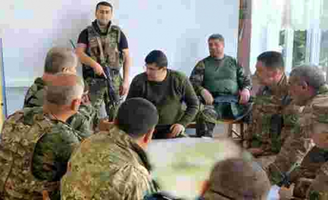 SİHA korkusu bunu da yaptırdı! Sözde Karabağ lideri Harutyunyan taktik toplantısını anaokulunda gerçekleştirdi