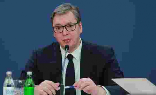 Sırp lider Vucic, Sırbistan'ın AB'ye üyelik yolundan ayrılmayacağını açıkladı