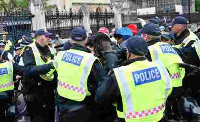 Siyahilere iki misli pozitif canice kestiği ortaya çıkan Londra polisi ayrımcılıkla suçlanıyor