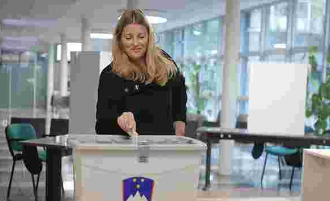 Slovenya'da cumhurbaşkanı seçiminin ikinci turu başladı