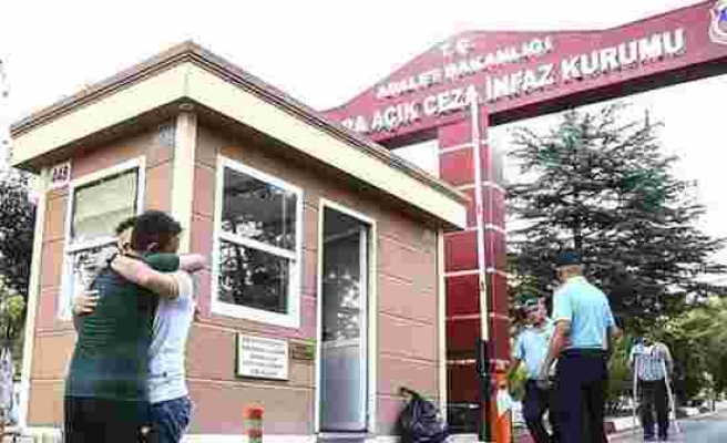 Son Dakika: Açık cezaevlerindeki hükümlülerin, Kovid tedbirleri kapsamında izin süreleri 31 Temmuz 2023'e uzatıldı - Haberler