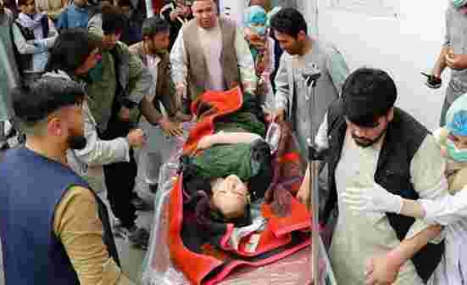Son Dakika! Afganistan'da okul önünde bombalı saldırı: 30 kişi öldü