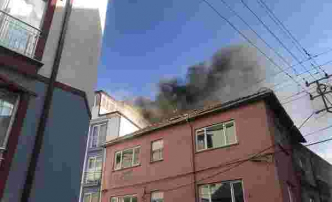 Son dakika haber: Bilecik’te 5 katlı apartmanın çatısında çıkan yangın söndürüldü
