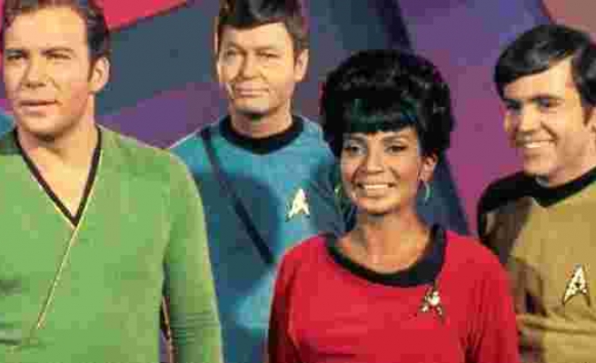 Star Trek oyuncularının külleri uzaya bırakılacak