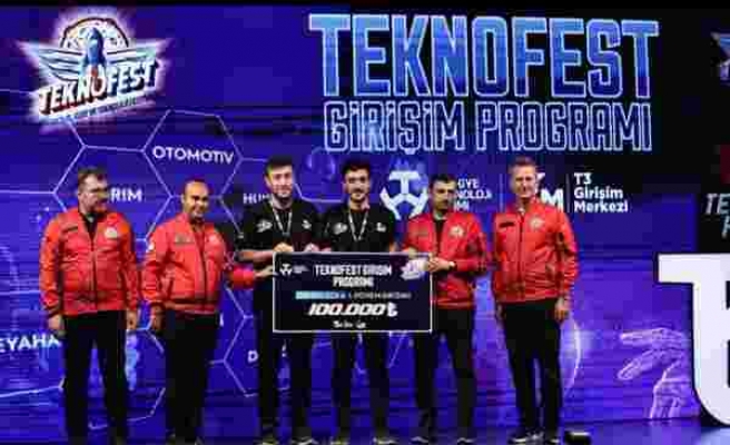 Teknofest’te Türkiye’nin ilk büyük ölçekli teslimat robotu ödüllendirildi