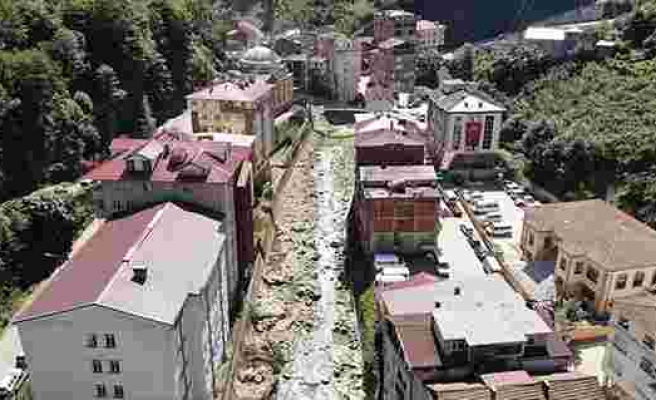 Trabzon'un Köprübaşı ilçesi şiddetli bir yağışta tıpkı Giresun'un Dereli ilçesi gibi sel riski taşıyor
