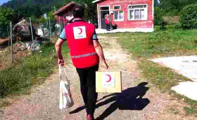 Türk Kızılay Samsun Şubesi, ihtiyaç sahibi ailelere gıda kolisi desteğinde bulundu