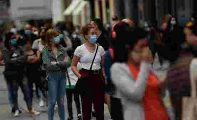 Türkiye'de Koronavirüs: Son 24 Saatte 6 Bin 76 Vaka Tespit Edildi, 75 Kişi Hayatını Kaybetti