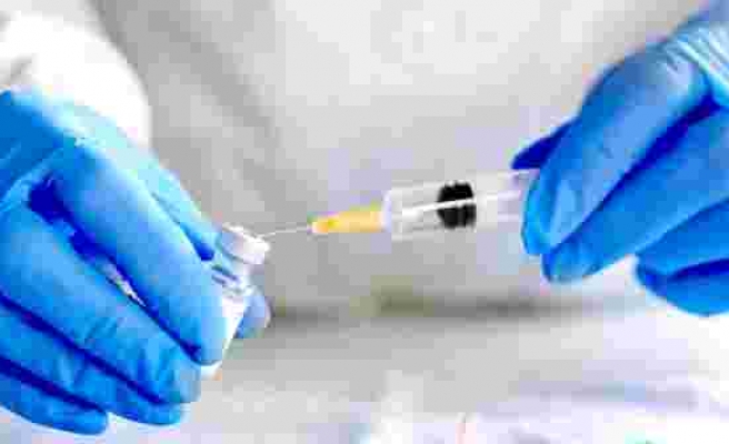 Türkiye ile birlikte çalışan Rusya, koronavirüs aşısının tescil edileceği tarihi ilan etti