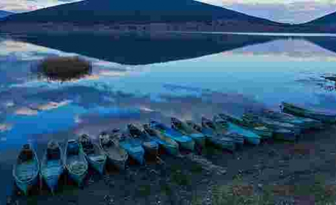 Türkiye’nin yerleşim yeri bulunan tek göl adası 'Mada' her mevsim farklı bir renk sunuyor