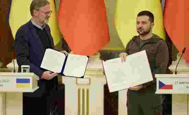 Ukrayna'dan NATO hamlesi: Çekya ile ortak deklarasyon imzalandı