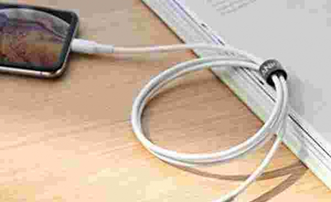 USB-C Lightning kabloyu üretti